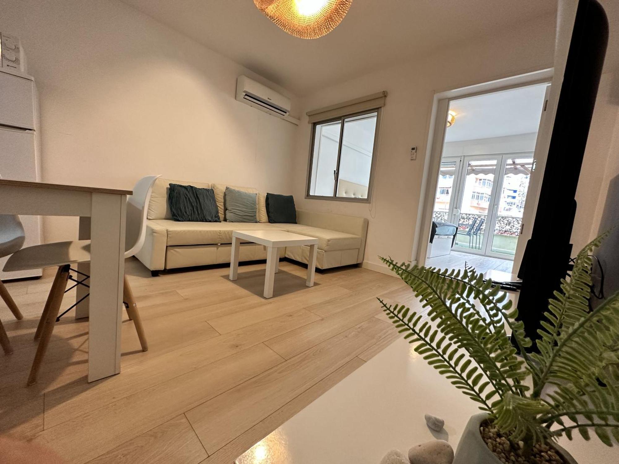 Ver1 - Terraza - 1 Dorm - Wifi - Centro A 100 Metros - Playa A 600 Metros Torremolinos Exteriör bild